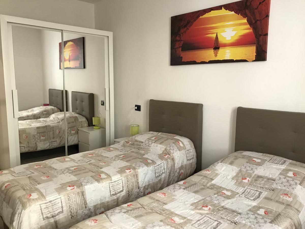 Casa Al Borgo Apartment Garda  Bagian luar foto
